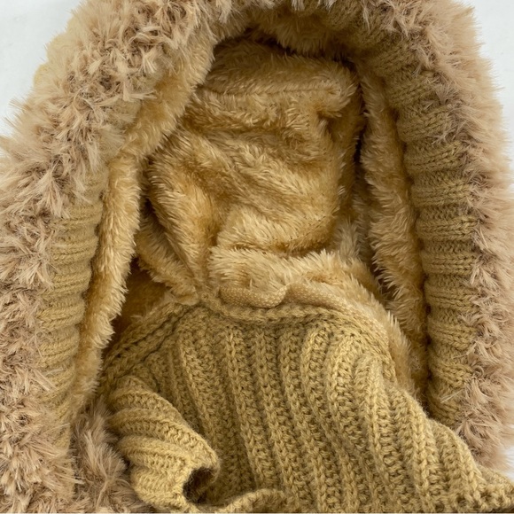 Cozy Women’s One Piece Scarf & Mask Tan Knit Pom-Pom Hat - Picture 14 of 14